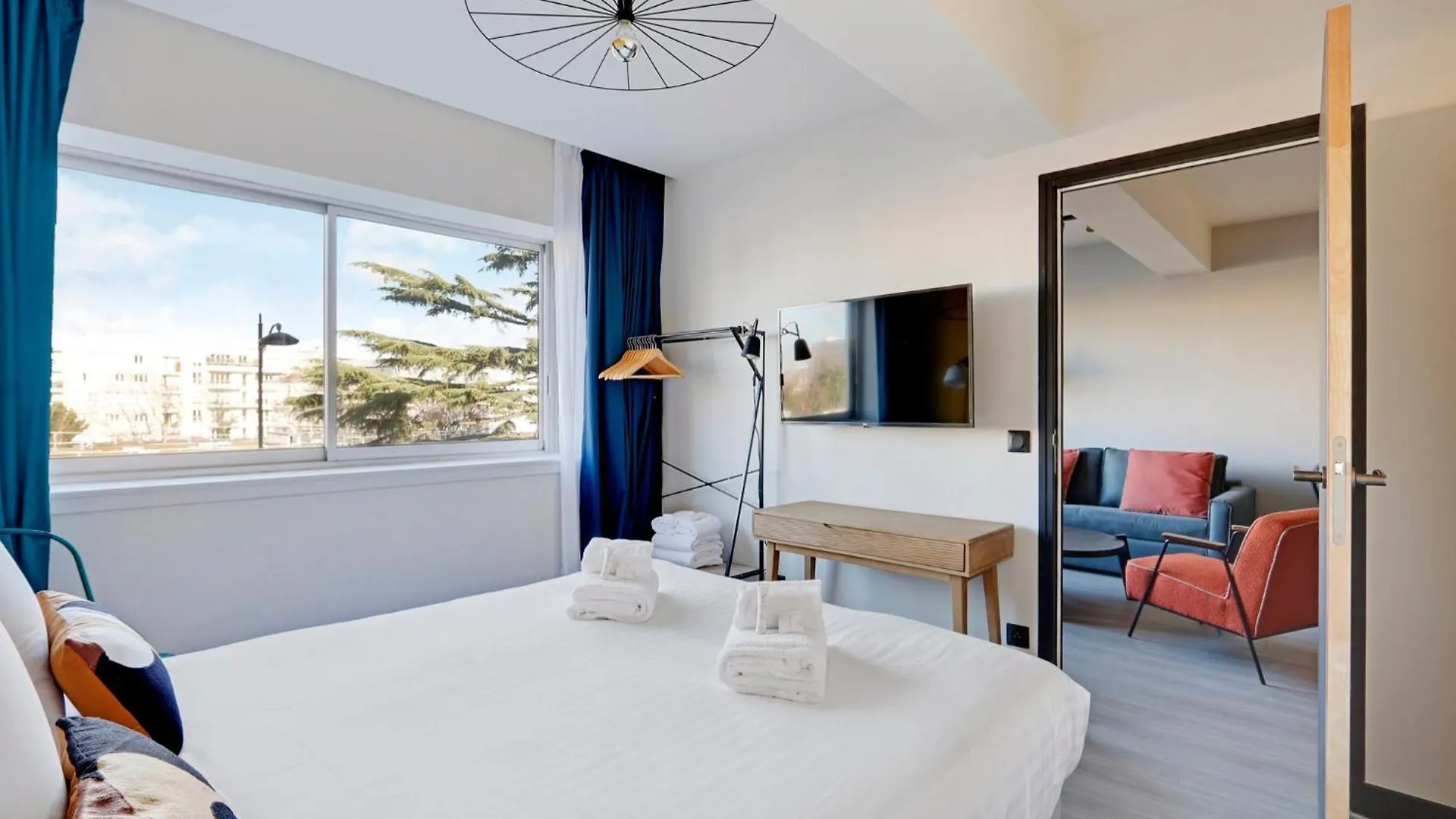 North Paris Suite France